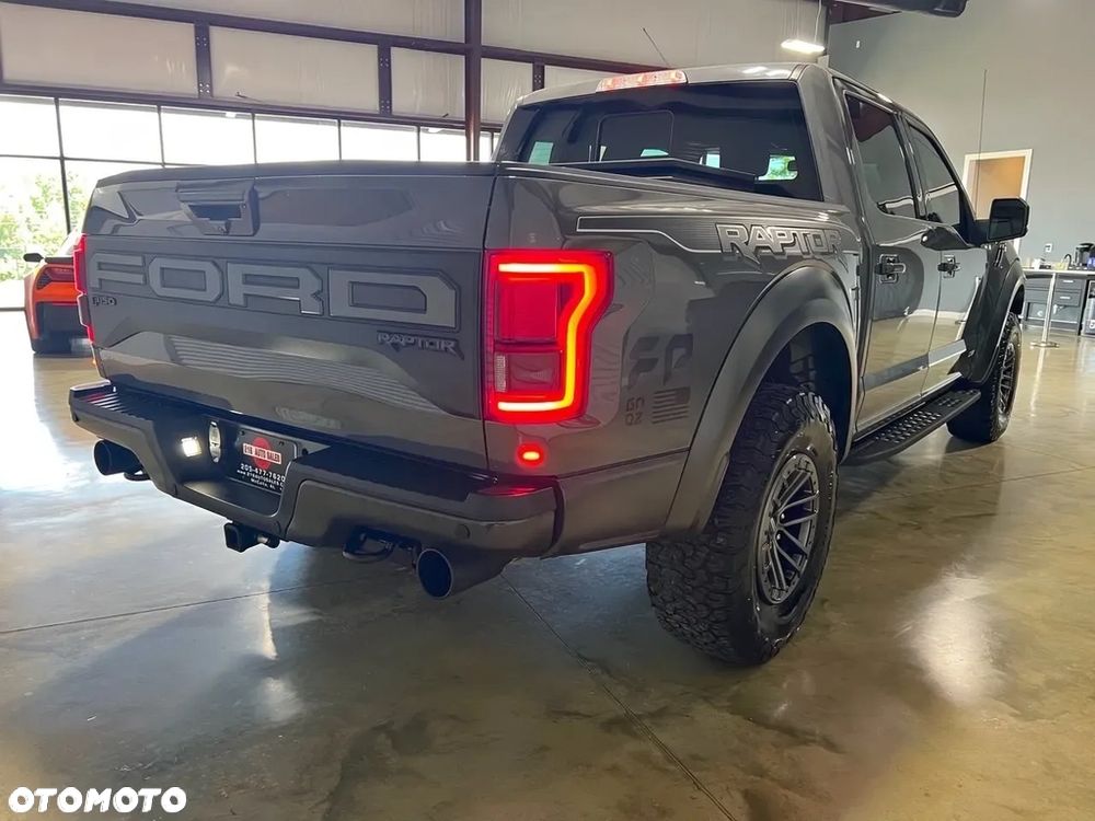 Ford F150 - 8