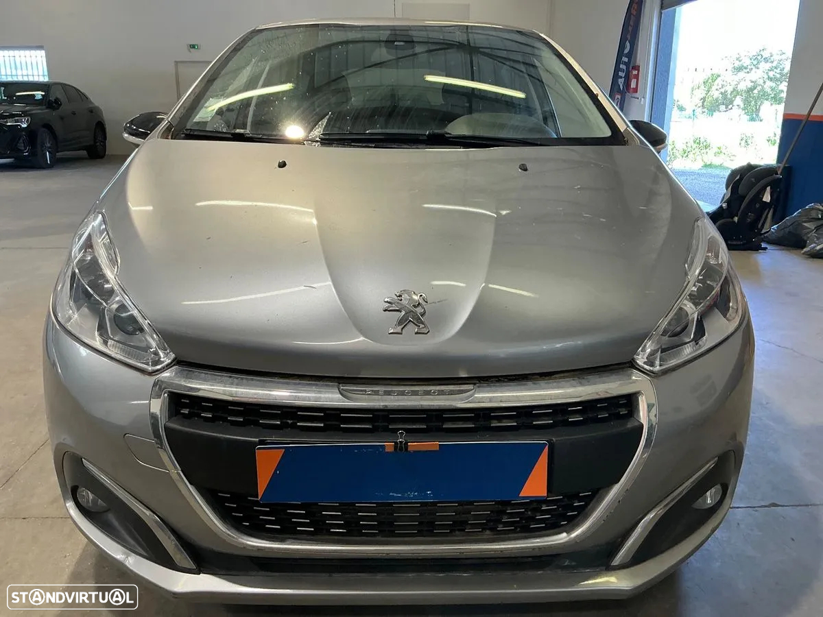 Peugeot 208 1.2 PureTech Signature - 4