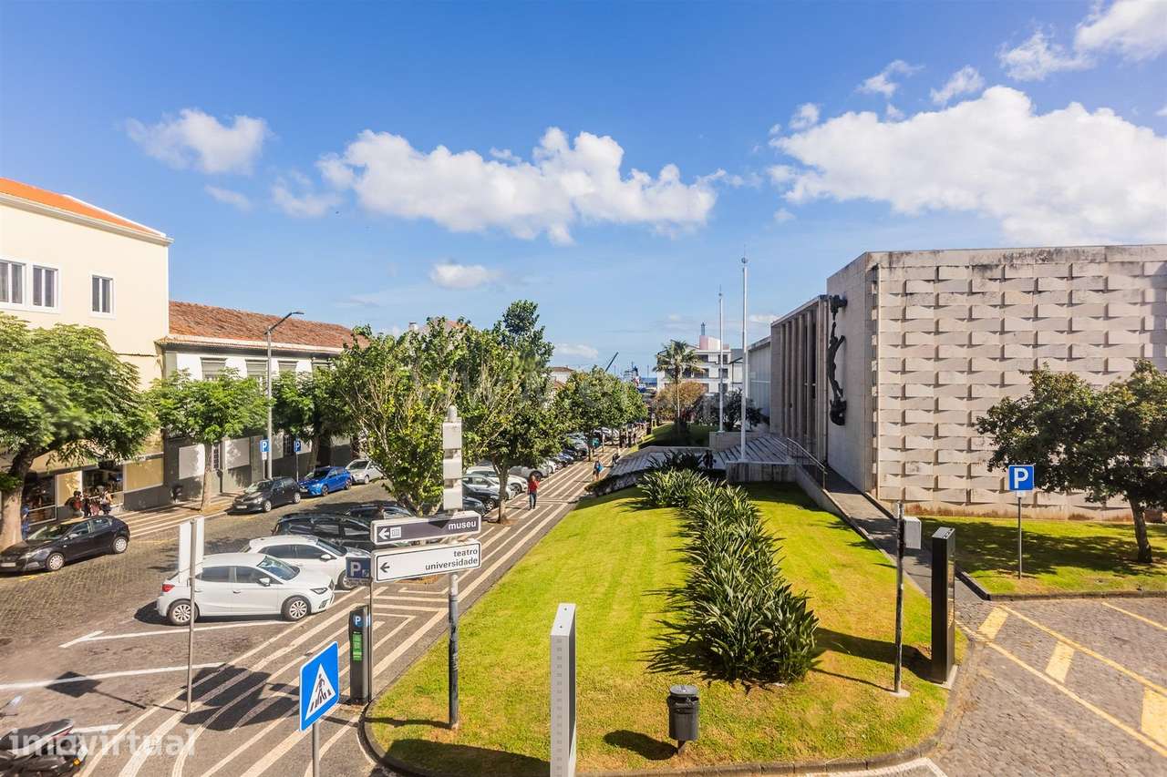 Moradia T2 / Ponta Delgada, Ponta Delgada (São José) - Grande imagem: 5/9