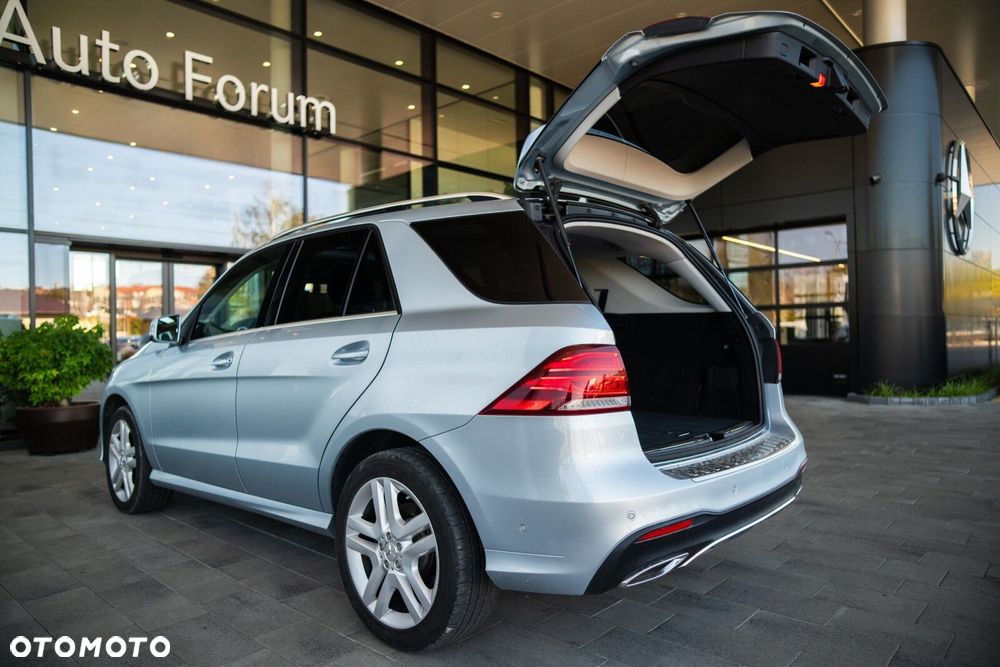 Mercedes-Benz GLE - 31