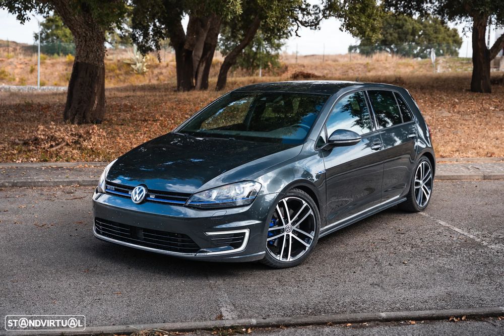 VW Golf 1.4 GTE Plug-In-Hybrid DSG - 1