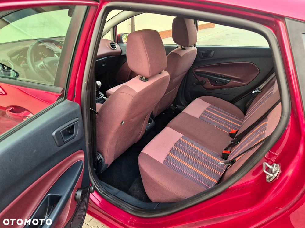 Ford Fiesta 1.25 Celebration - 17