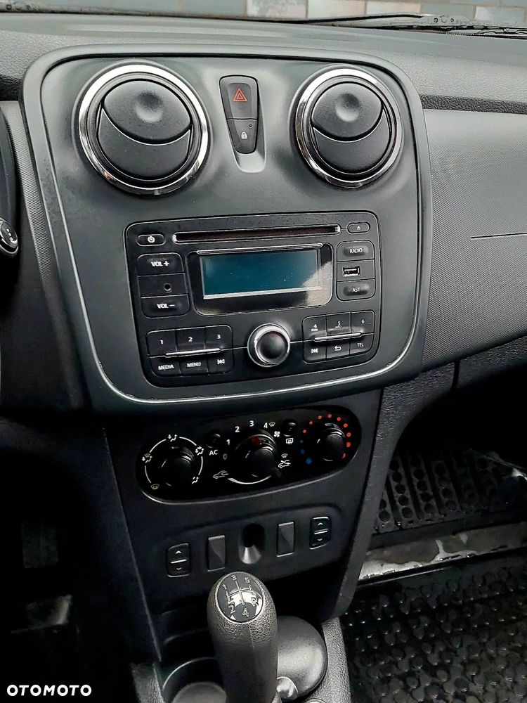 Dacia Sandero 1.2 16V 75 Live - 9