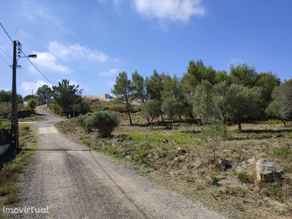 Terreno Urbanizável localizado em Bicesse, Alcabideche, inserido no... - Grande imagem: 4/4