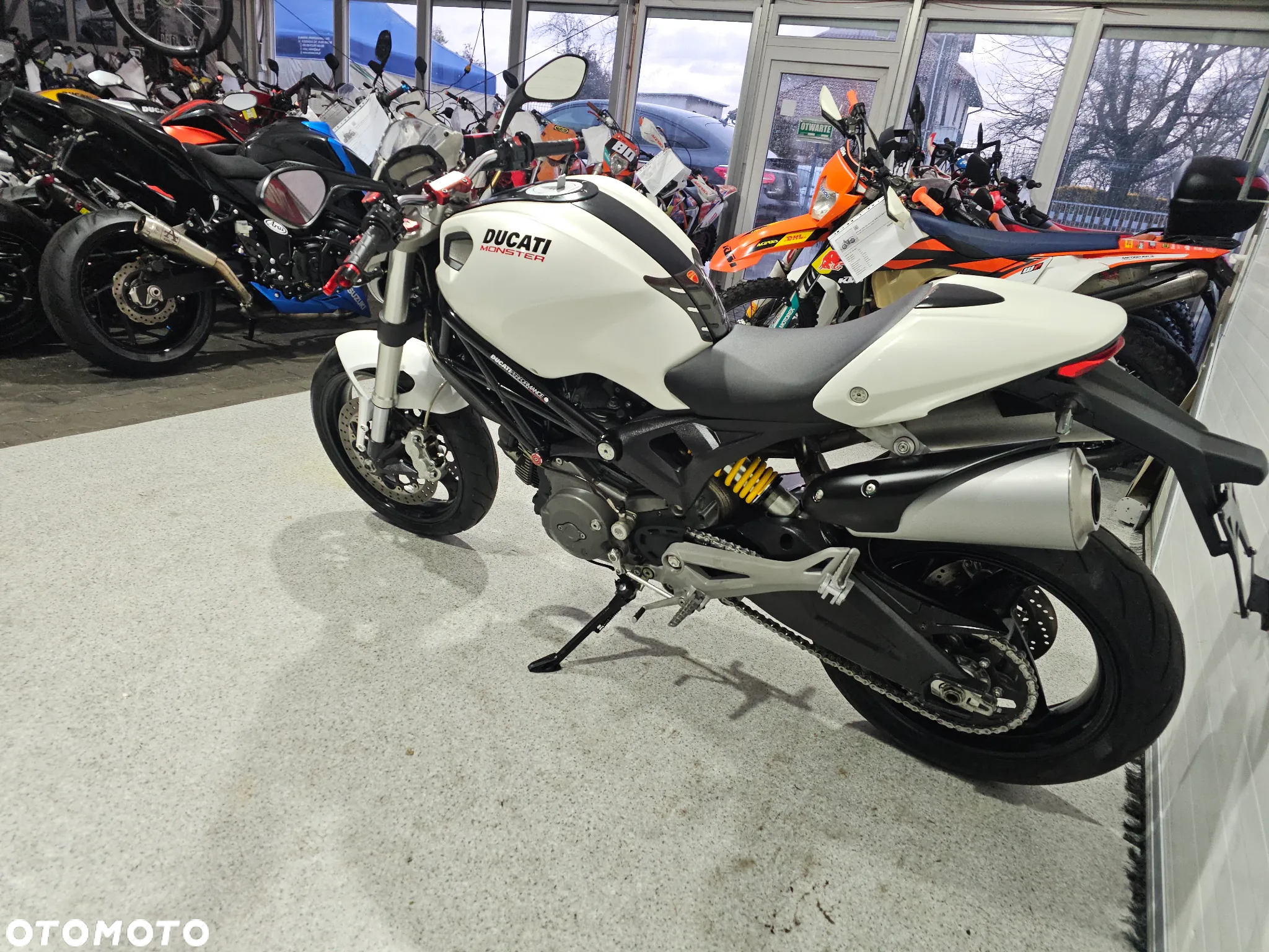 Ducati Monster - 20