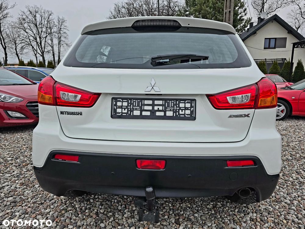 Mitsubishi ASX - 10