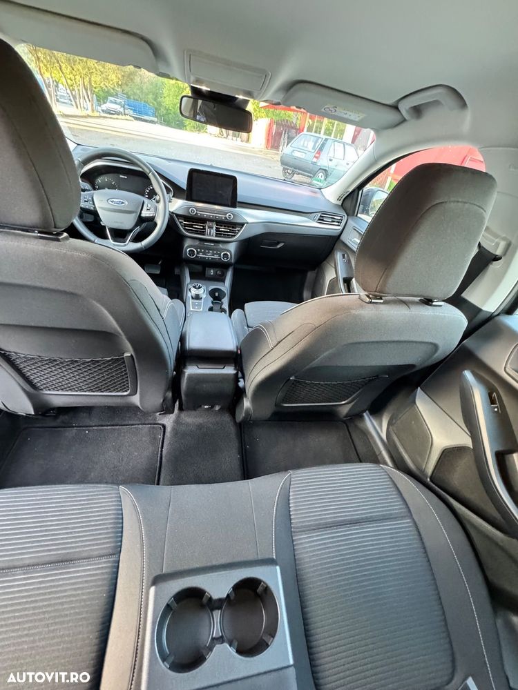 Ford Focus - 17