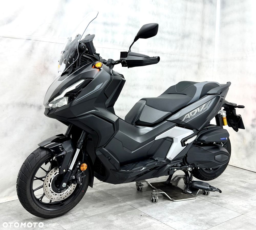Honda ADV350