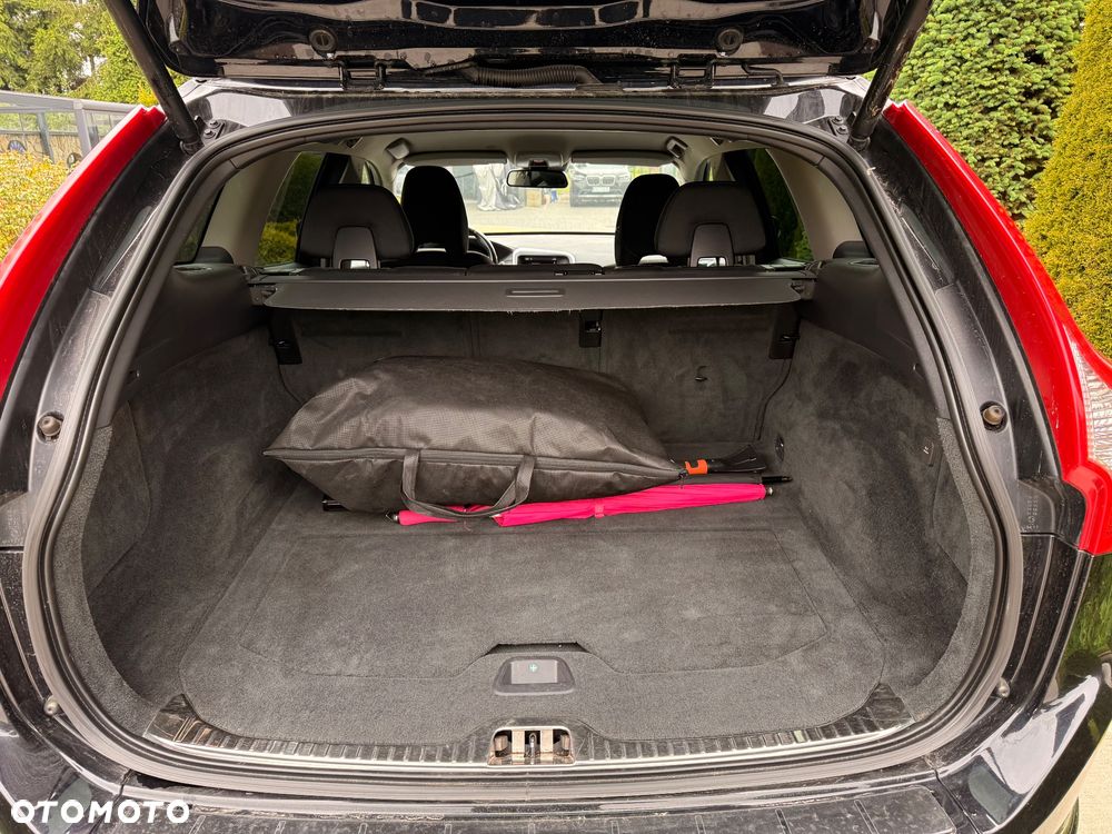 Volvo XC 60 D5 AWD Kinetic - 5
