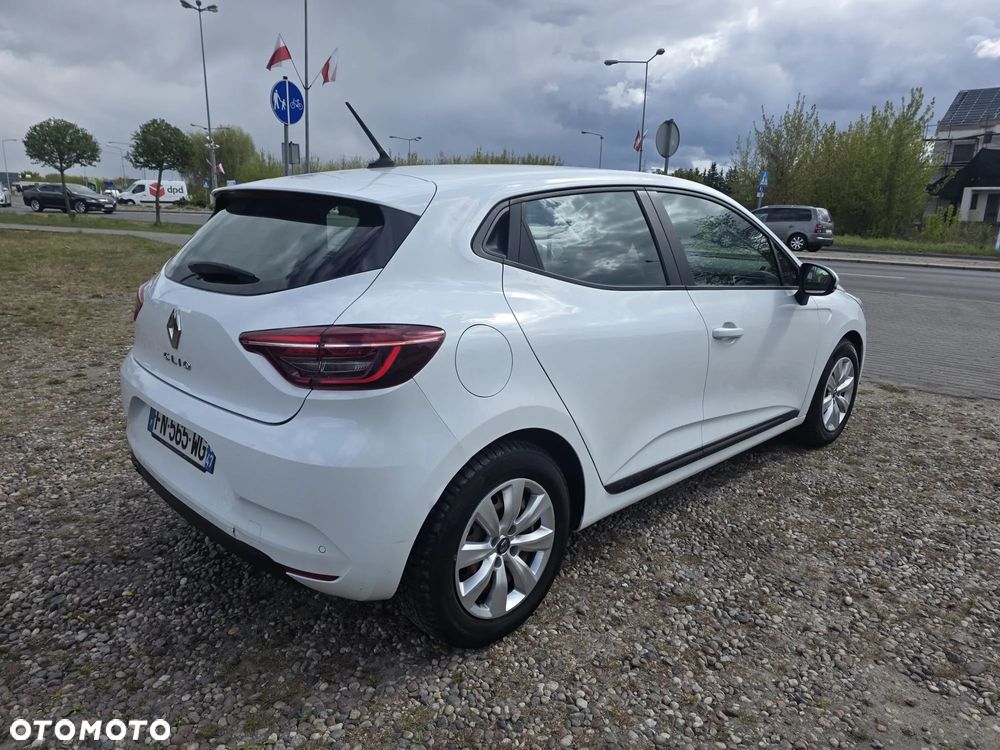 Renault Clio - 6