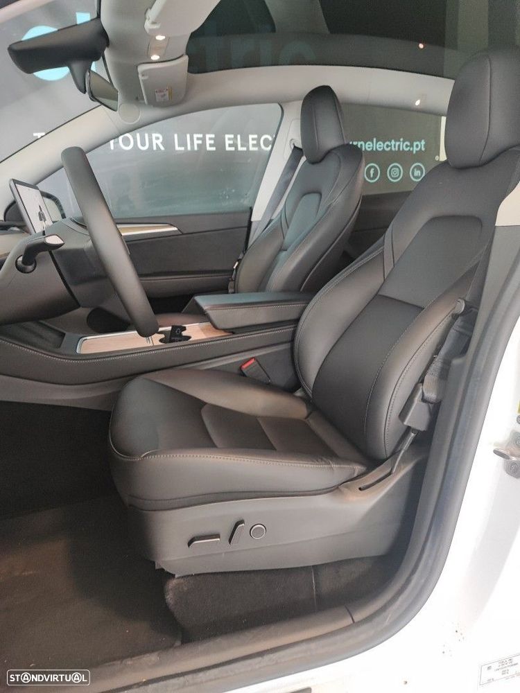 Tesla Model Y Tração Traseira - 4