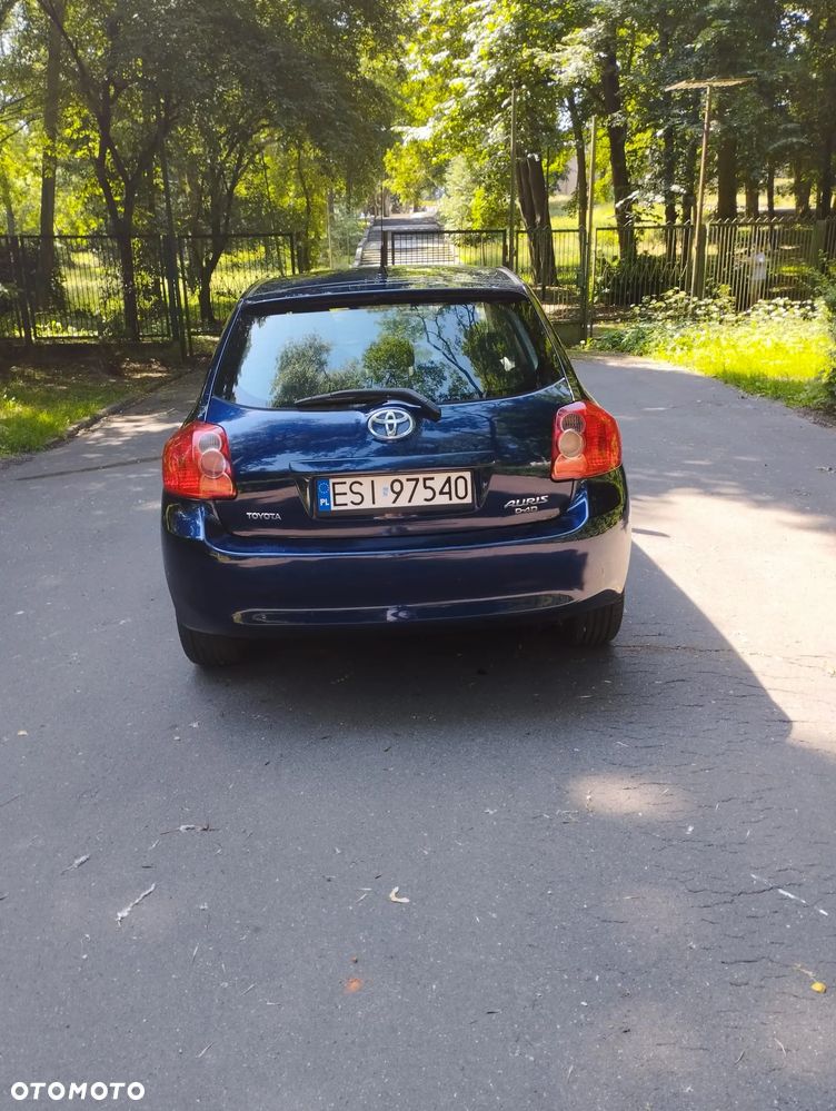 Toyota Auris 2.0 D-4D Premium - 4