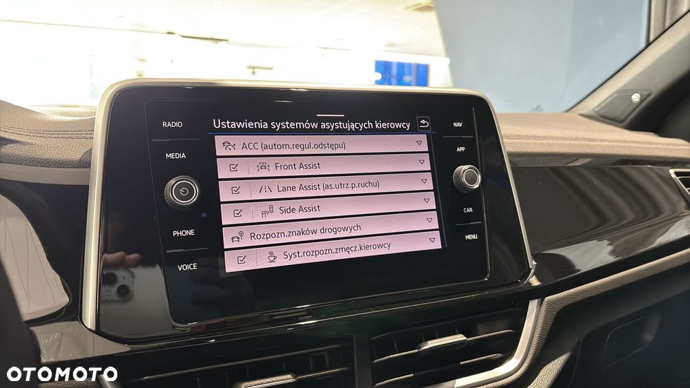 Volkswagen T-Roc 1.5 TSI R-Line DSG - 26