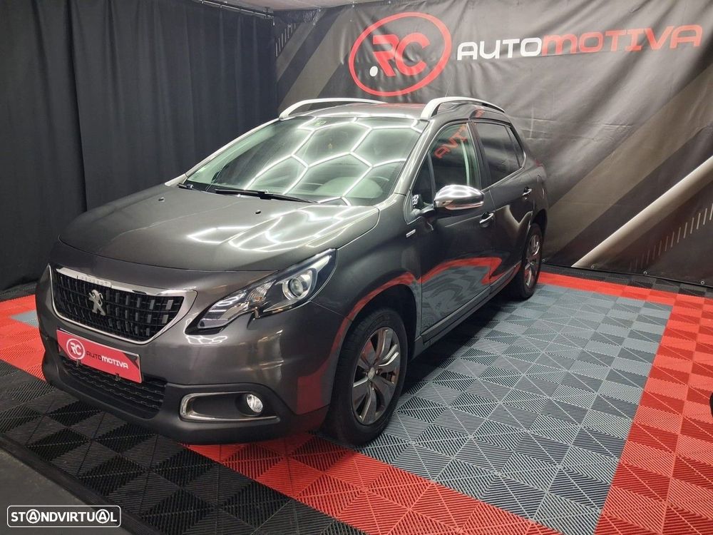 Peugeot 2008 1.2 PureTech Style - 4