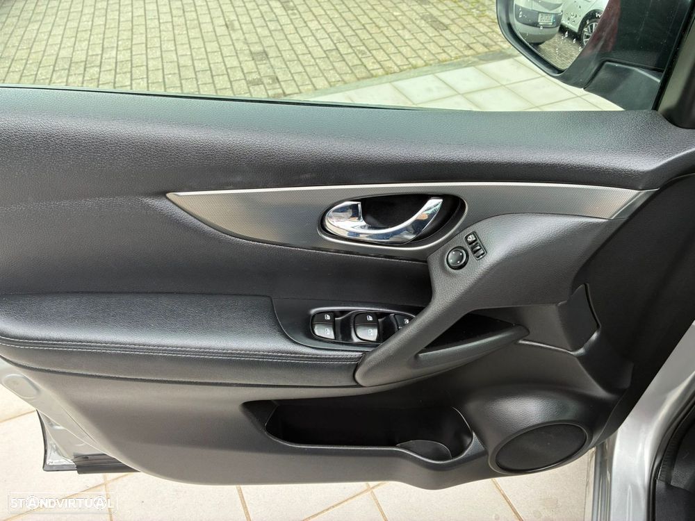 Nissan Qashqai 1.3 DIG-T N-Connecta - 9