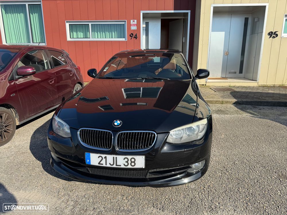 BMW 330 d Auto - 27