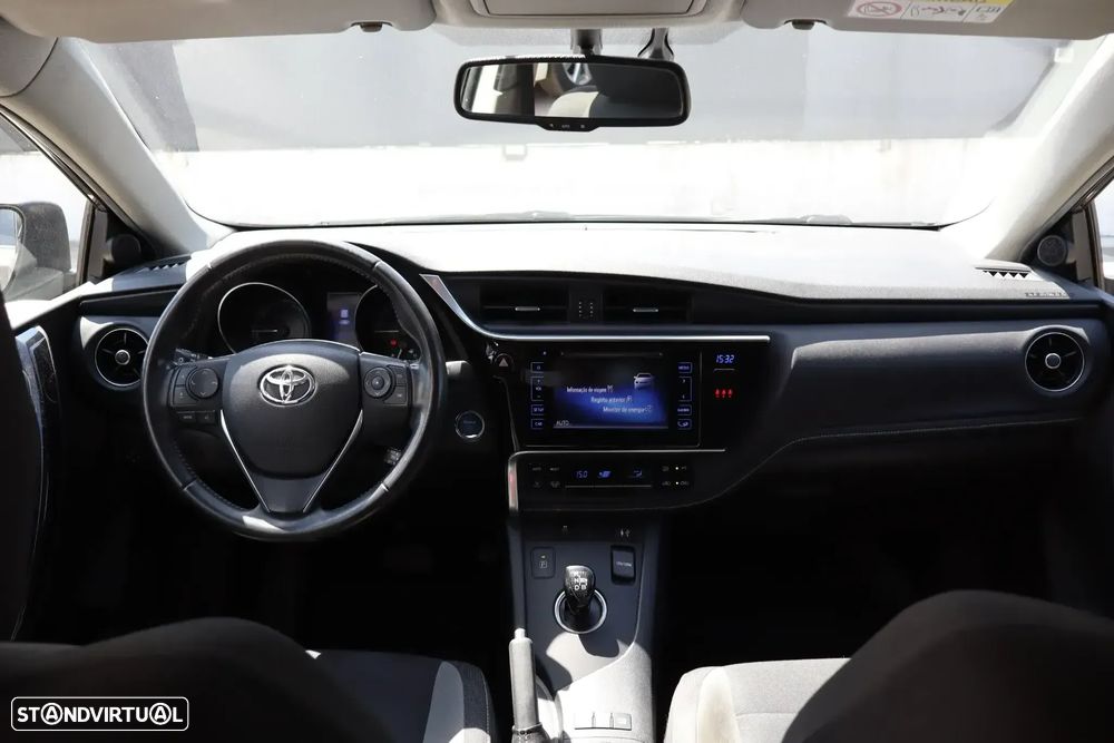 Toyota Auris - 7