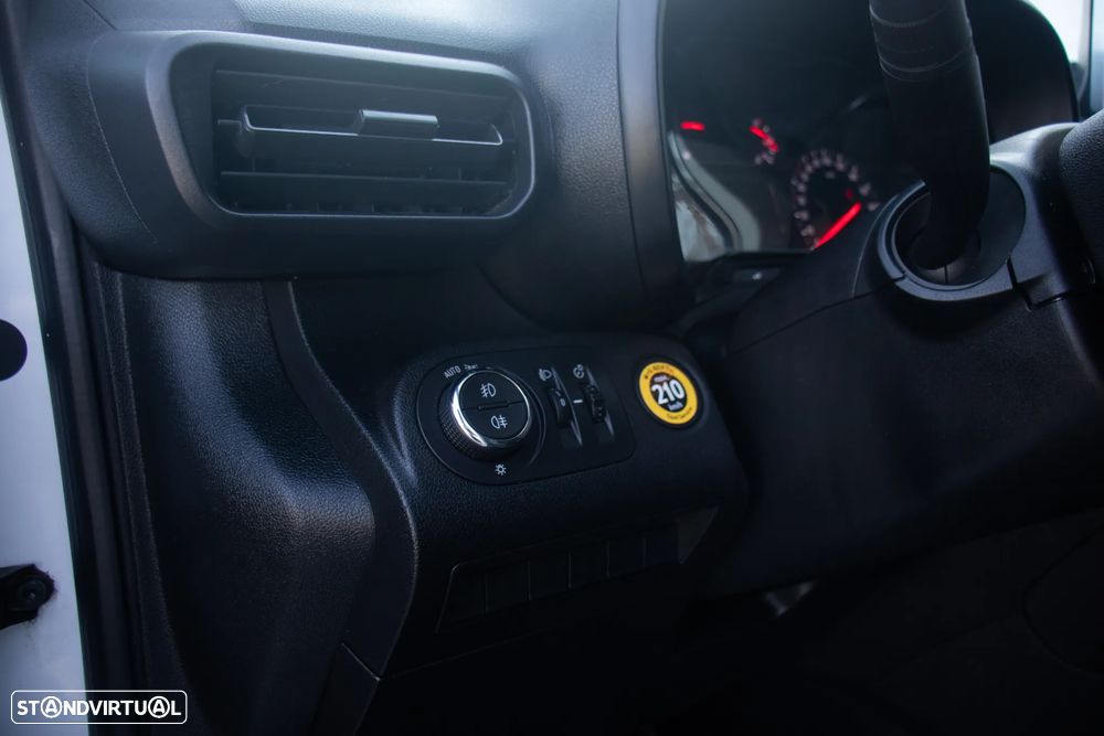 Opel Combo 1.5 TD - 12