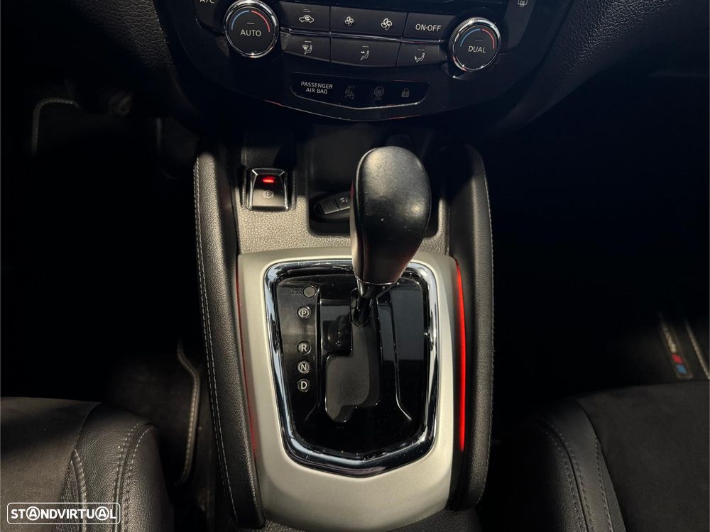 Nissan Qashqai 1.2 DIG-T N-Vision Xtronic - 42