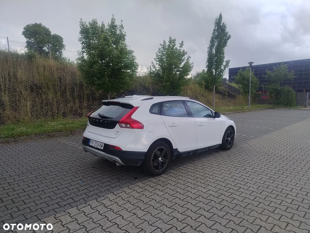 Volvo V40 T5 Geartronic Momentum - 9