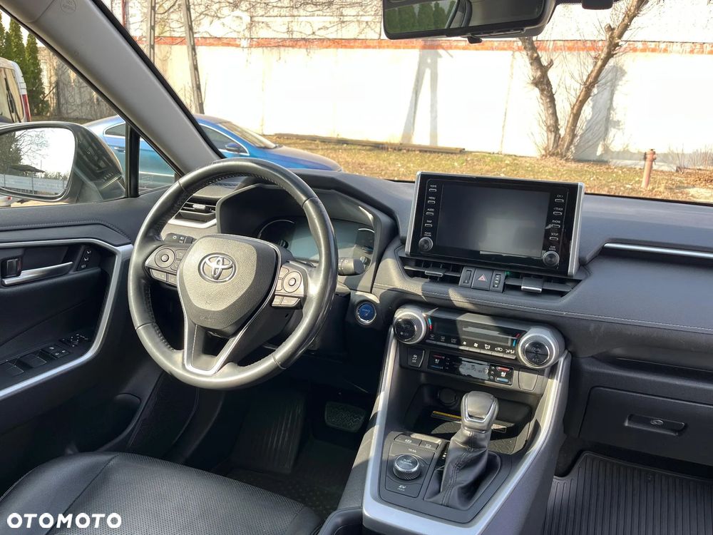 Toyota RAV4 - 17