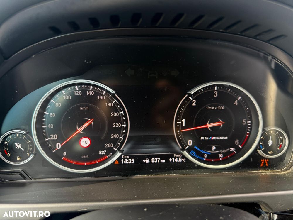 BMW X5 M M50d - 13