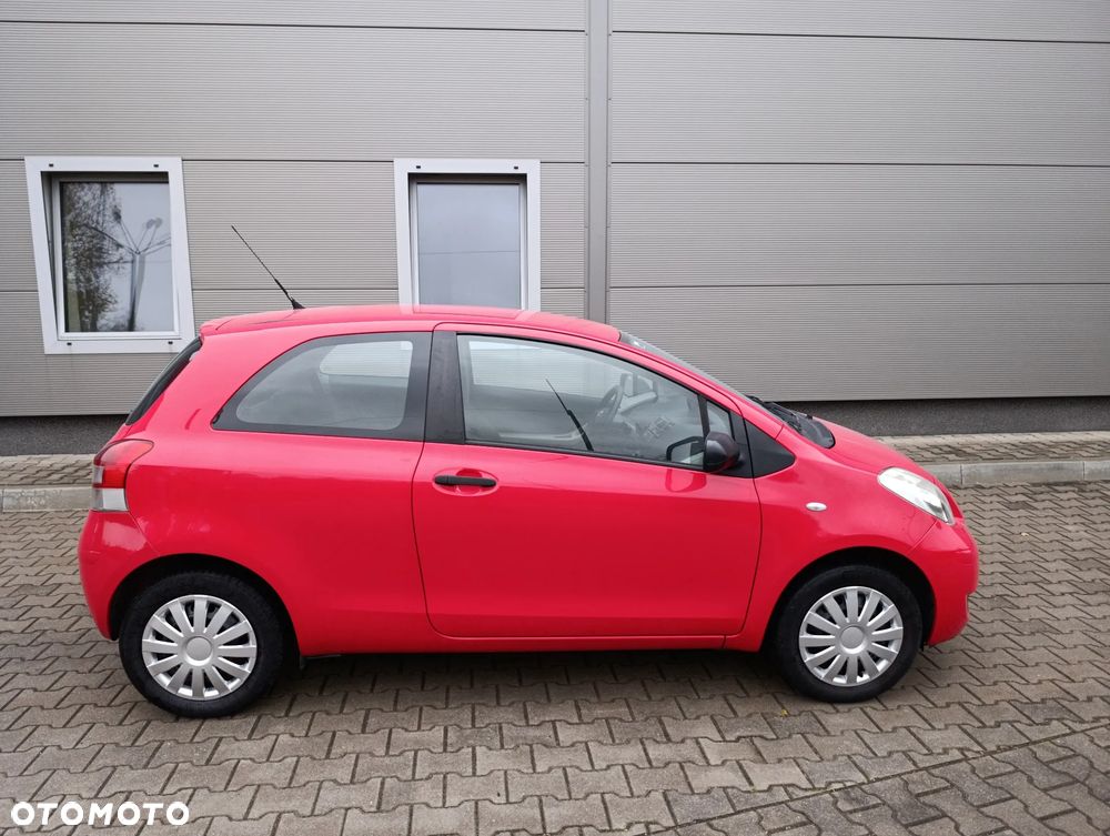 Toyota Yaris 1.0 VVT-i - 18