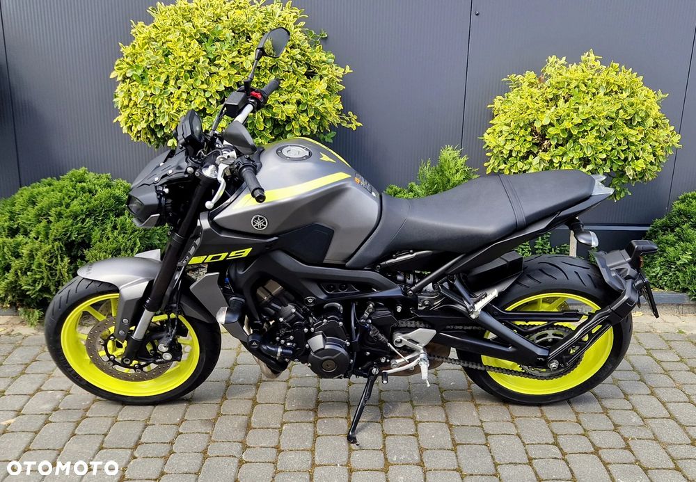 Yamaha MT - 6