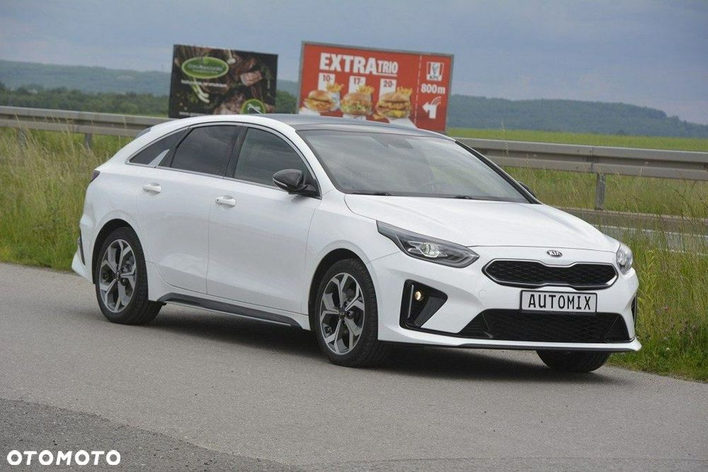 Kia ProCeed 1.6 CRDi SCR GT LINE - 9