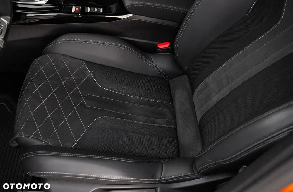 Peugeot 2008 1.2 PureTech GT Pack S&S EAT8 - 11