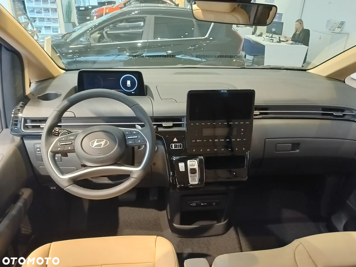 Hyundai Staria - 7