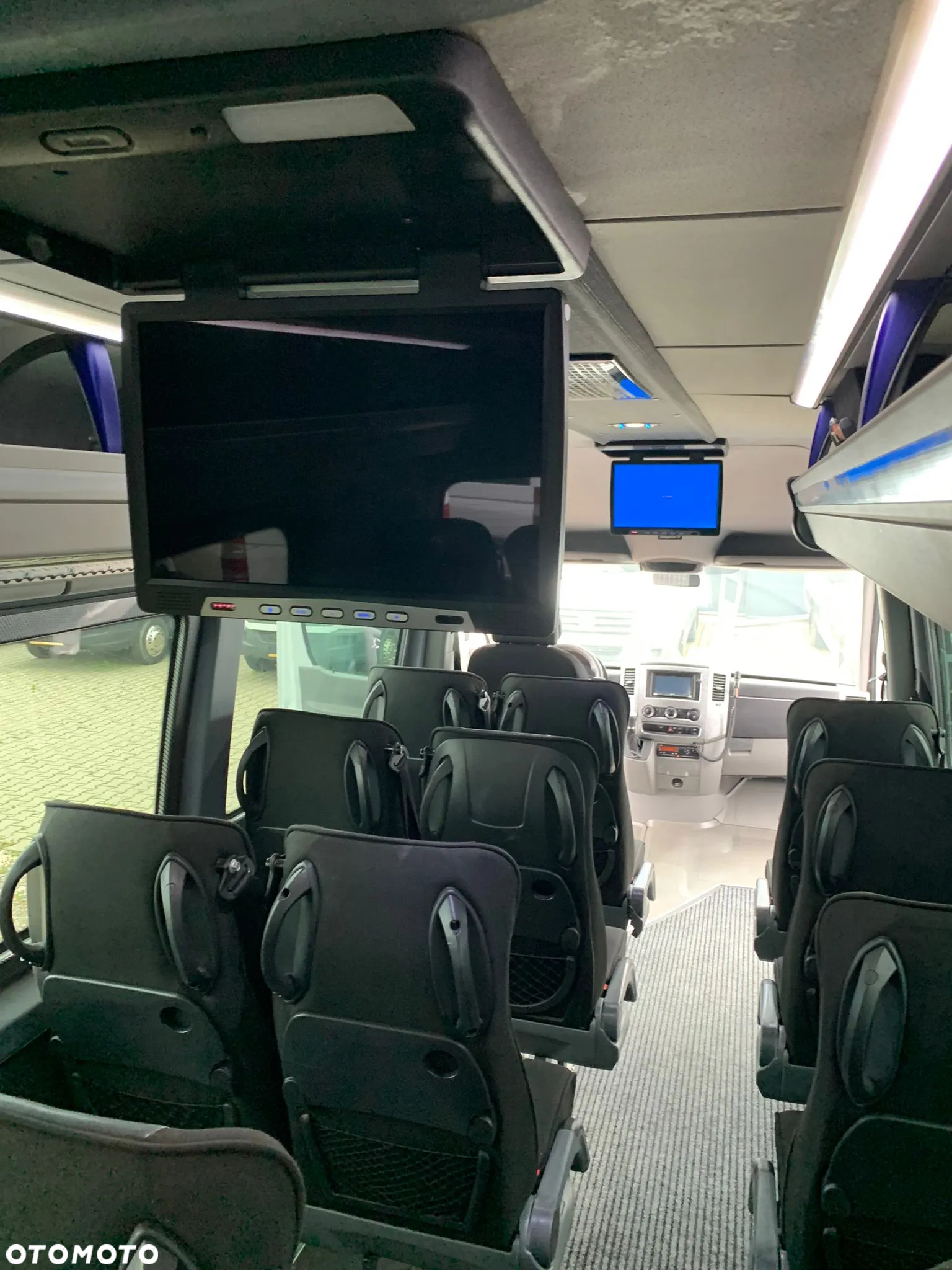 Mercedes-Benz Sprinter 516 CDI- 24 Miejsca - 8