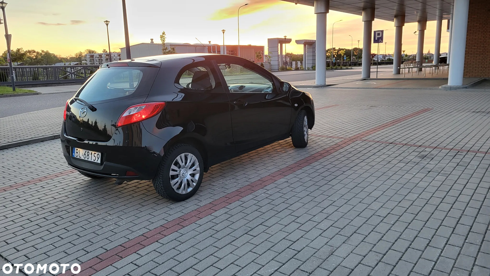 Mazda 2 - 6