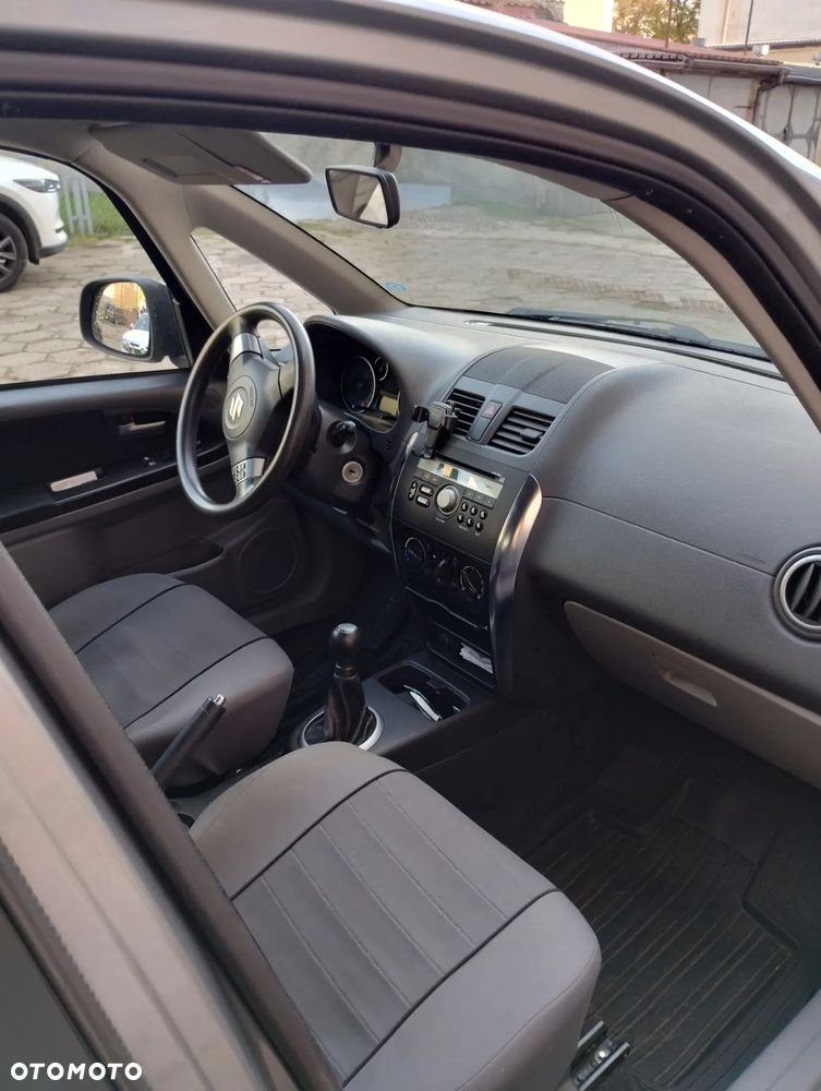 Suzuki SX4 1.6 Comfort - 6