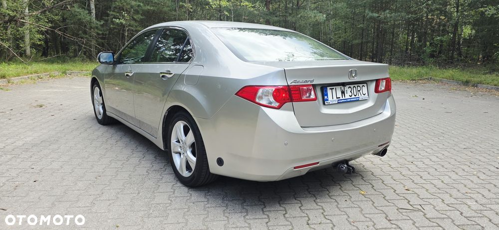 Honda Accord 2.0 Lifestyle - 26