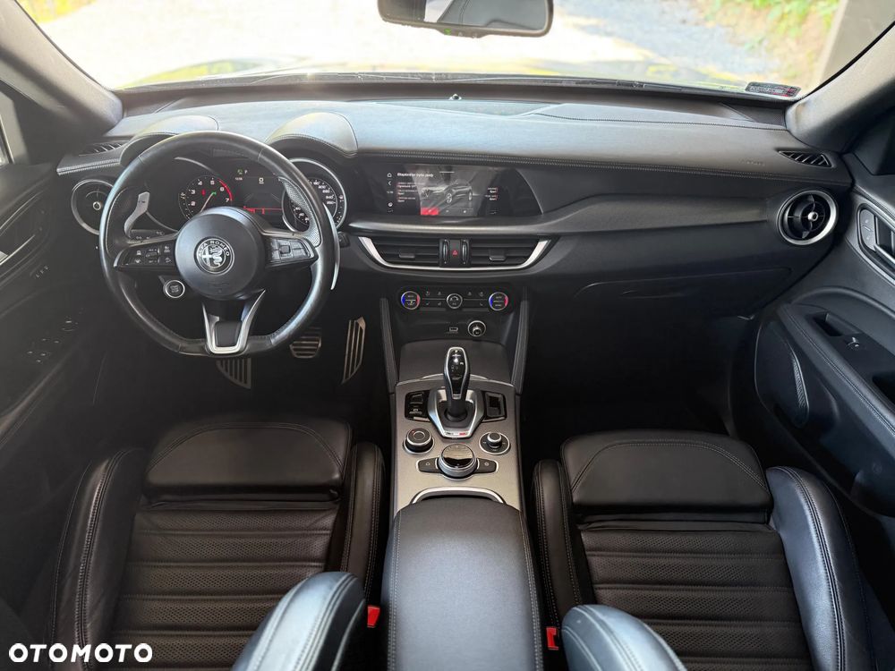 Alfa Romeo Stelvio 2.0 Turbo Veloce Q4 - 26