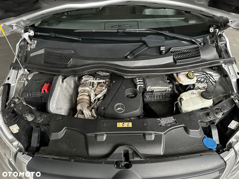 Mercedes-Benz VITO - 25