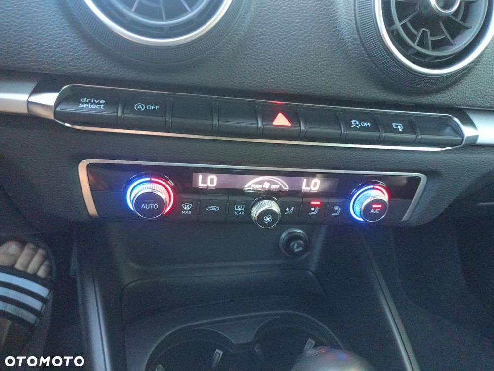 Audi A3 Sportback 2.0 TDI S tronic design - 18