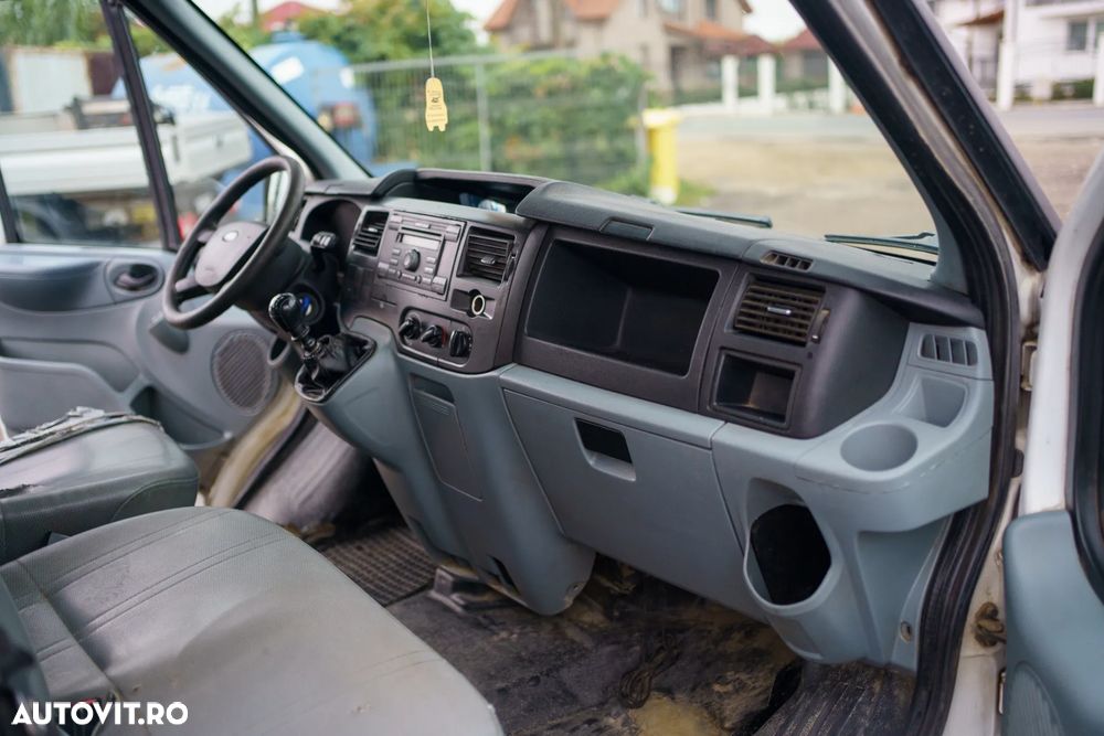 Ford TRANSIT - 21