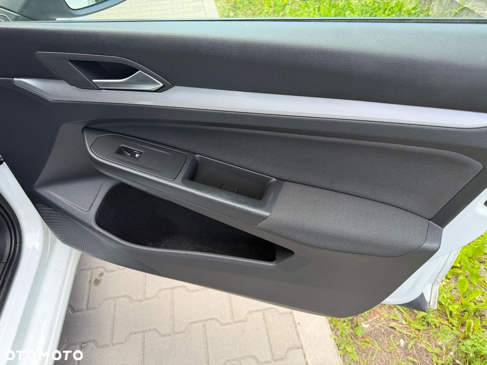 Volkswagen Golf 1.0 TSI - 30