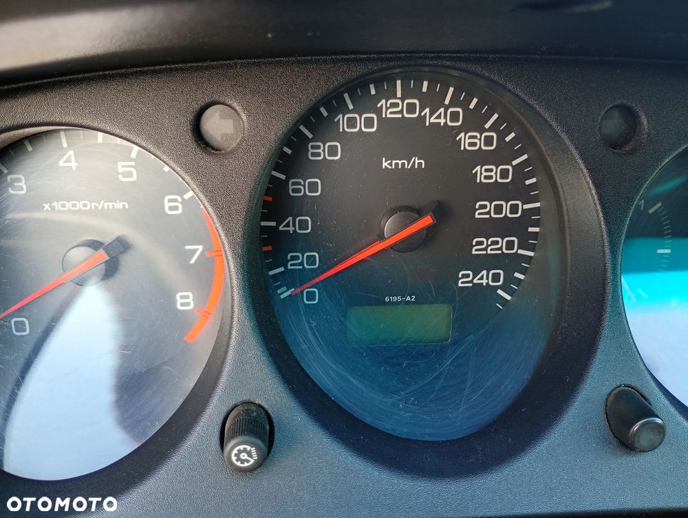 Honda Accord 1.8i LS - 10