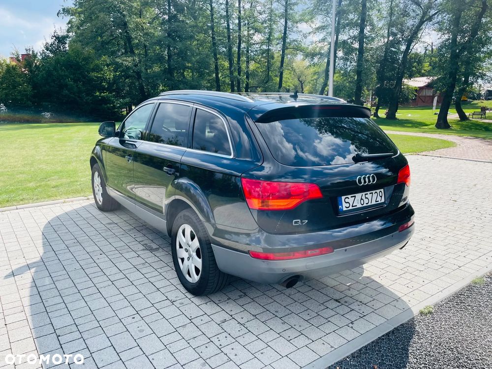 Audi Q7 - 8