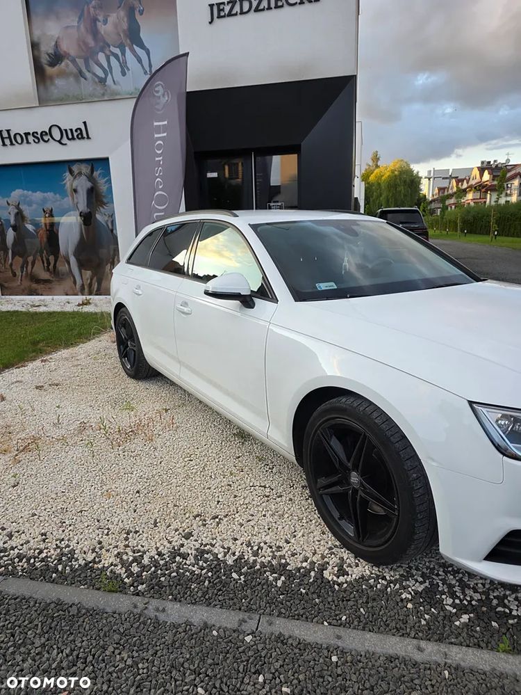 Audi A4 Avant 35 TDI S tronic - 4