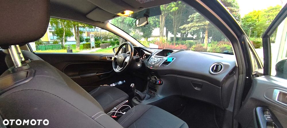 Ford Fiesta 1.4 Titanium EU5 - 12