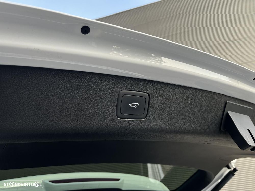 MG EHS 1.5 T-GDI Plug-in Hybrid Luxury - 24