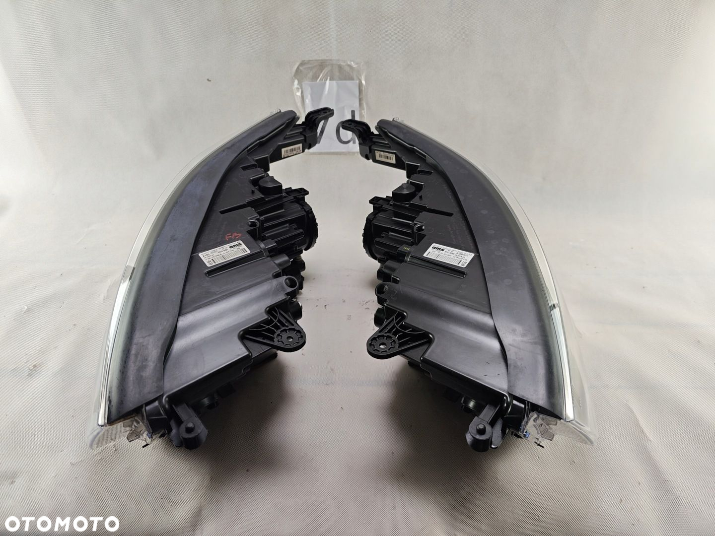 SSANGYONG TIVOLI SSANG YONG REFLEKTOR LED LEWY PRAWY SOCZEWKA LAMPA - 9