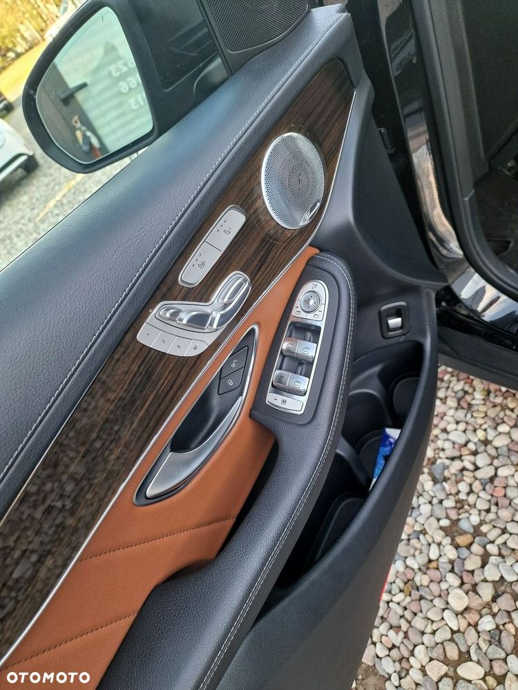 Mercedes-Benz GLC - 17