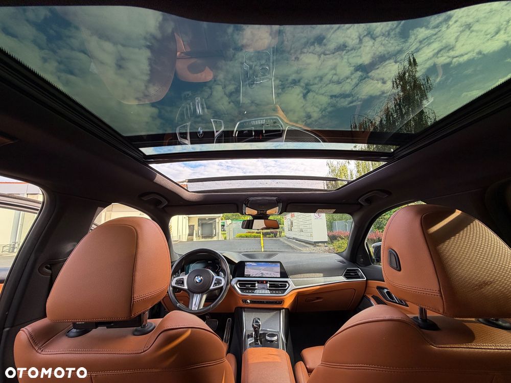BMW Seria 3 330e M Sport - 3
