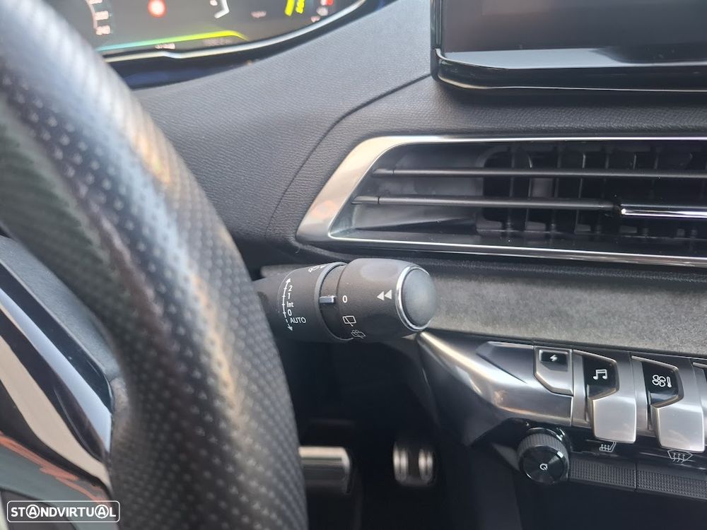 Peugeot 3008 1.6 Hybrid4 GT Pack e-EAT8 - 24