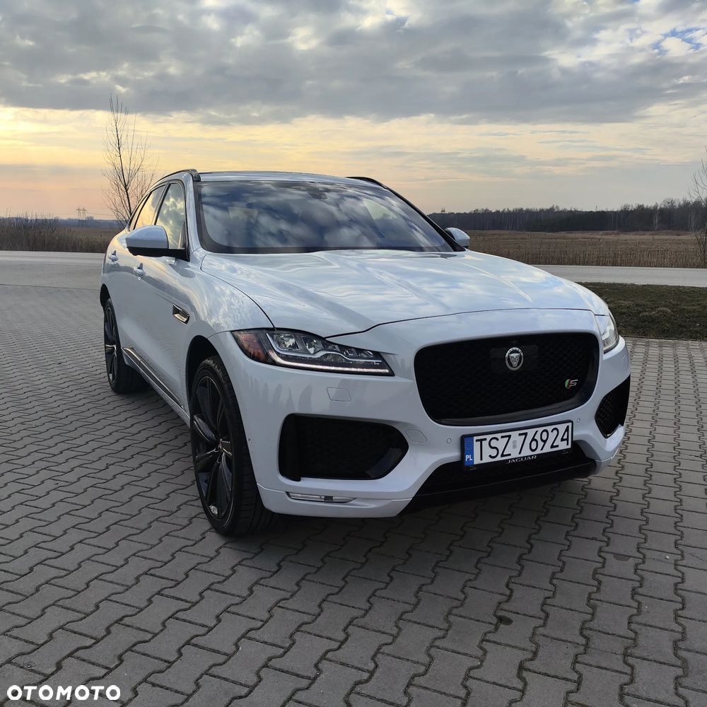 Jaguar F-Pace S AWD - 19